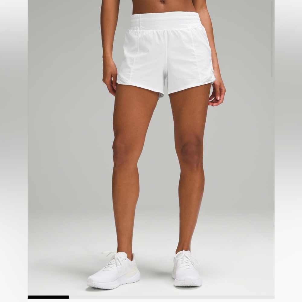 Lululemon Hotty Hot high rise 4” shorts